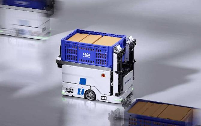 Hai Robotics Showcases the Next Chapter of HaiPick Climb at LogiMAT 2026