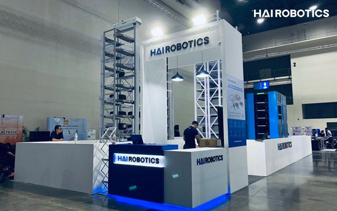 Hai Robotics exhibits HaiPick A3 Fork-lifting ACR for the first time in Southeast Asia during LogiMAT Intelligent Warehouse